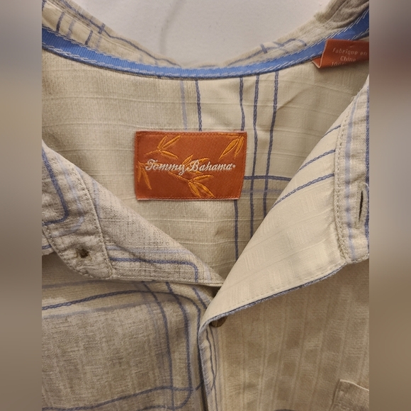Tommy Bahama 100% Silk Shirt - Size XL - Picture 4 of 7
